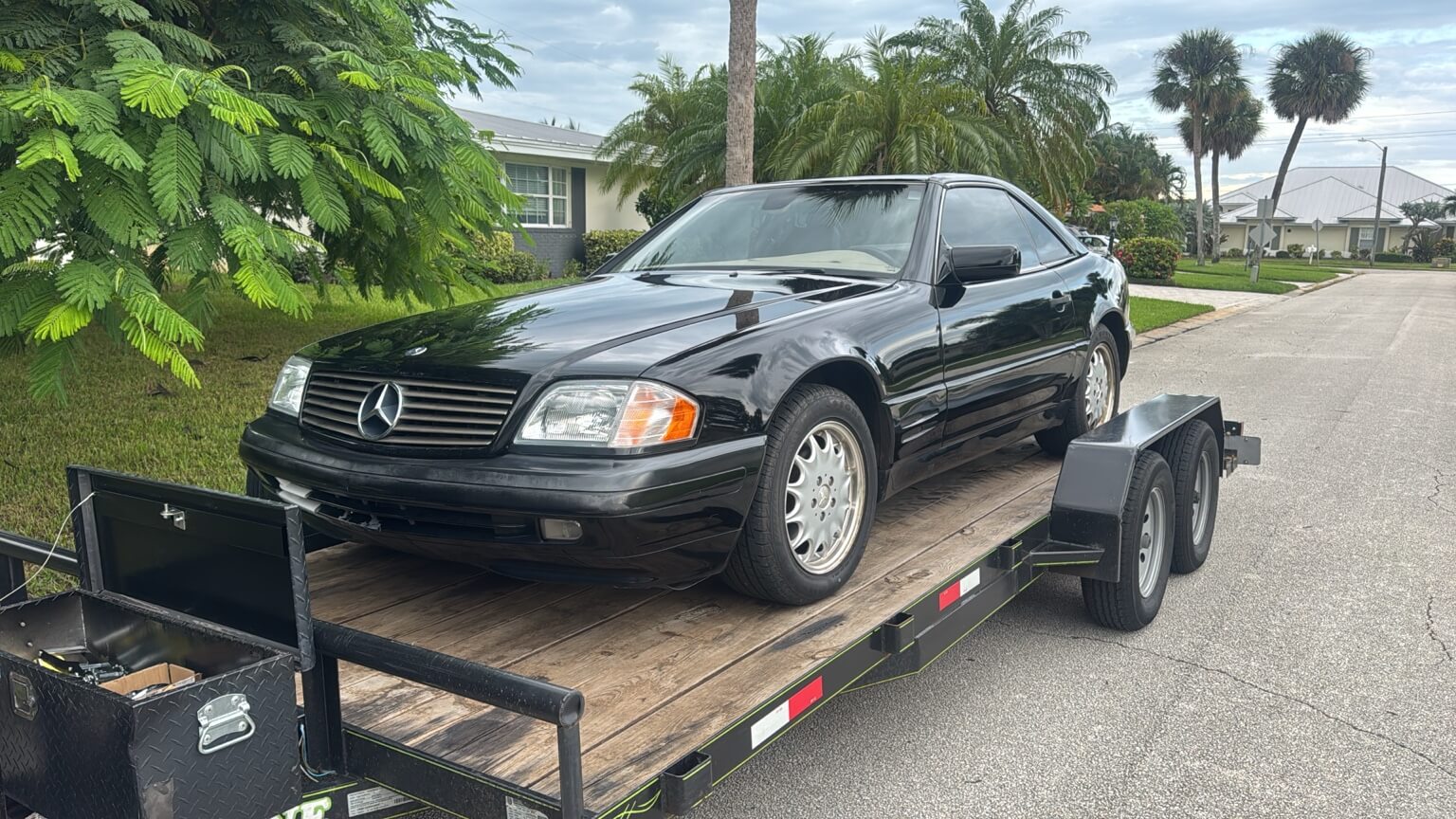 Mercedes SL (R129) – purchase & pickup handled by us